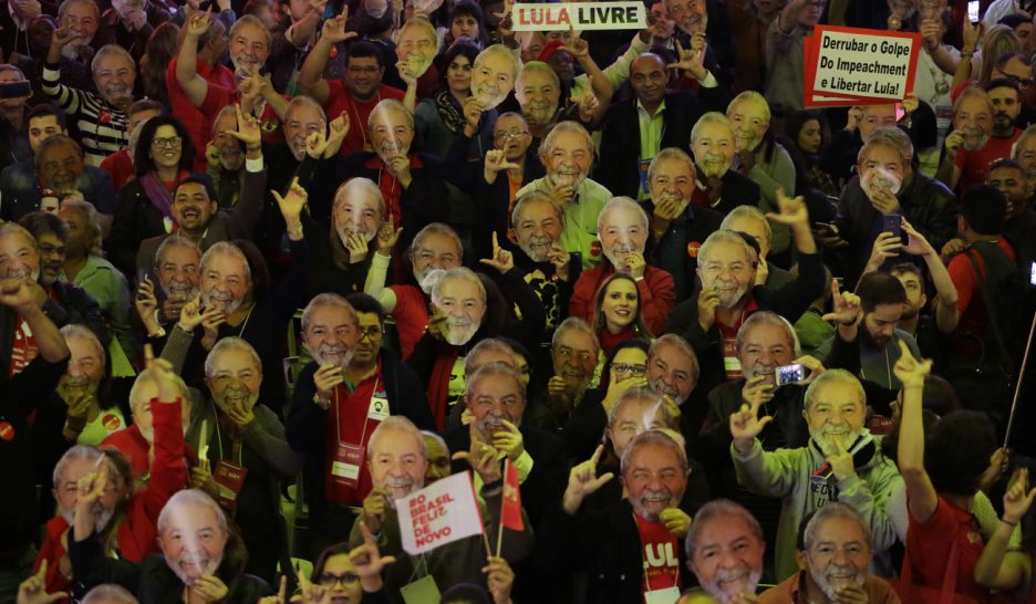 Lula, candidat officiel depuis sa prison