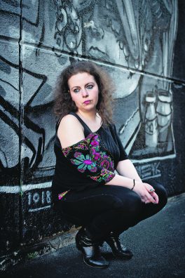 Marina Skalova - La chute  des comètes et des  cosmonautes