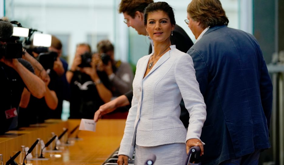 «Debout» pour ranimer la gauche