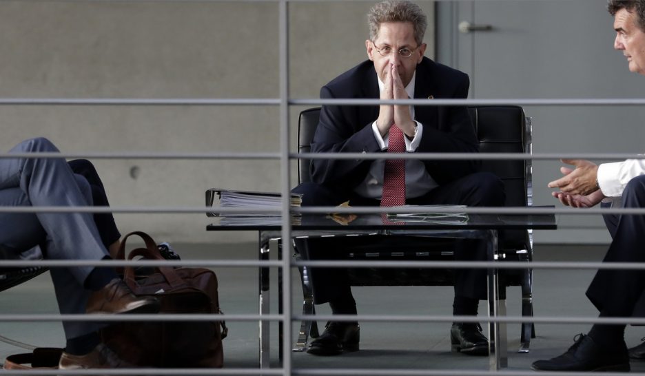 Le chef du renseignement limogé