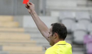 Les arbitres vont faire grève