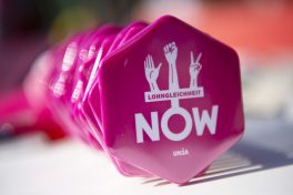 Salaires: une manif avant la grève