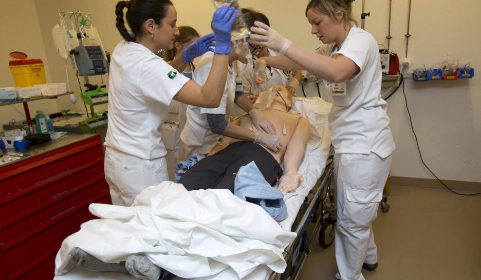 Jeunes infirmiers désœuvrés