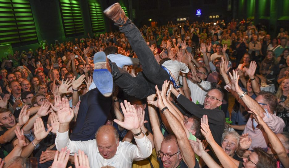 Les Verts sabrent le champagne