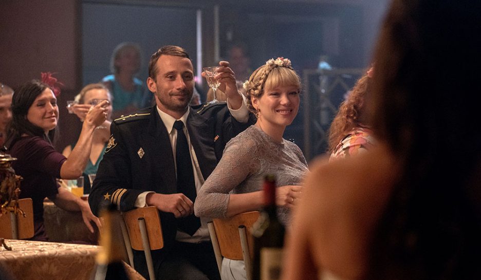 Aux sombres héros sous la mer