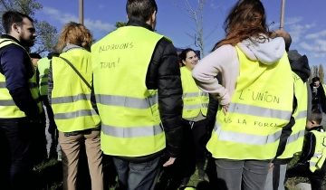 Gilets et rires jaunes