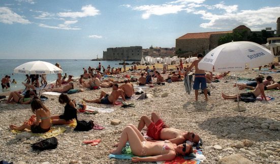 Les parents pour six semaines de congé en été