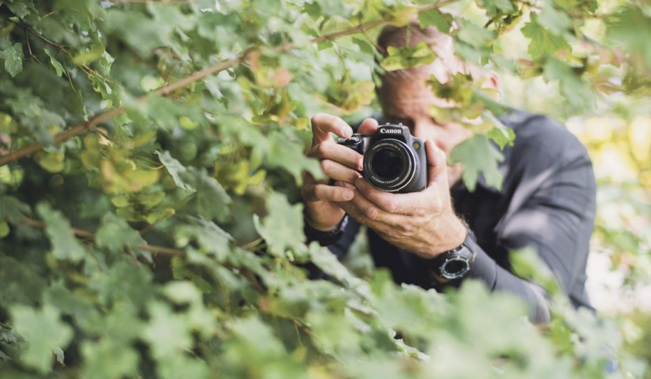 Qui surveille les assurés?