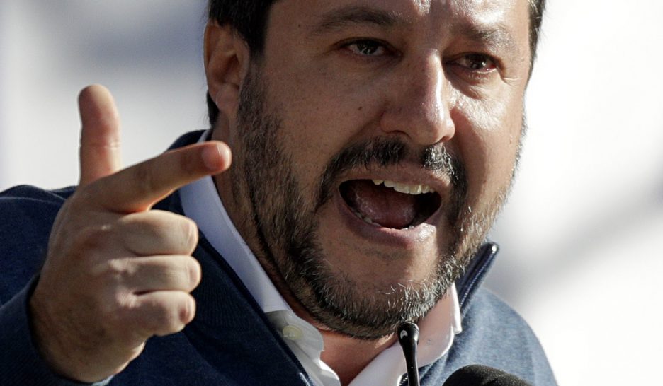 Les petits patrons montrent les dents