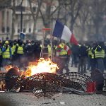 Macron pressé d'apporter des réponses à la crise des «gilets jaunes»