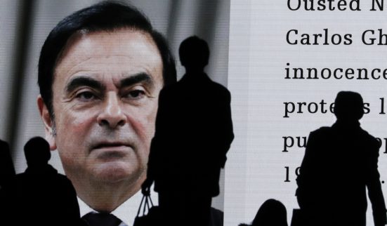 La France lâche Carlos Ghosn