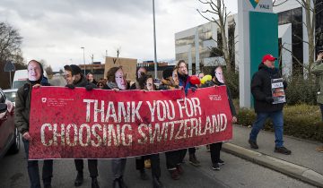 Mobilisation devant le siège de Vale