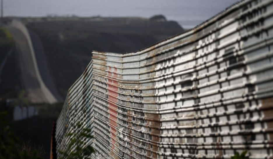 Trump ne lâche rien sur son mur