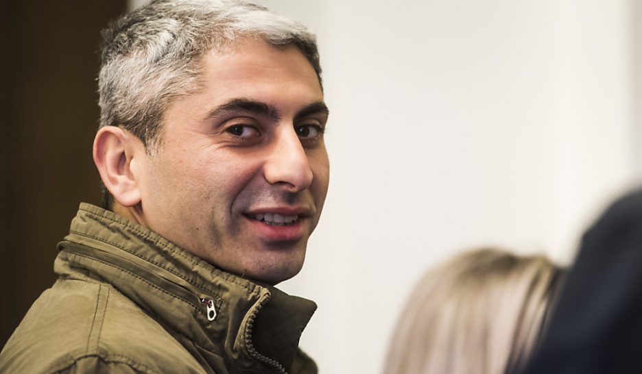 Condamné pour avoir servi une armée étrangère