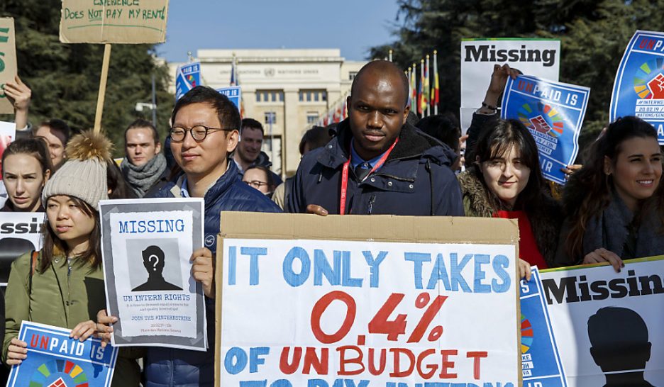 Des stagiaires de l'ONU manifestent à Genève