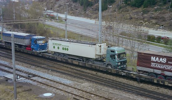 Le transport routier vante ses efforts