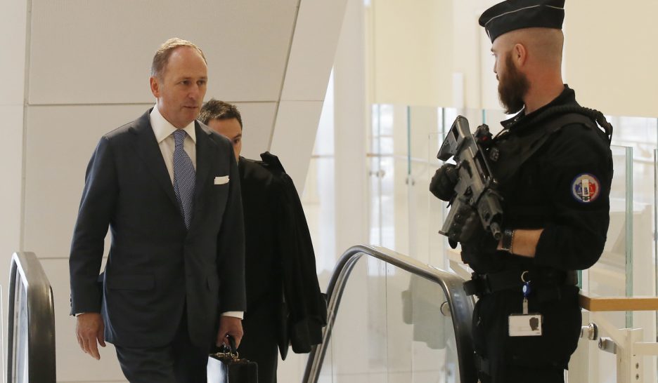 COPY L’œuf de colomb brisé