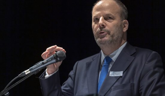 Le PLR choisit «un rassembleur»