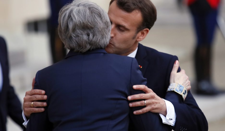 Vers un report de neuf mois?