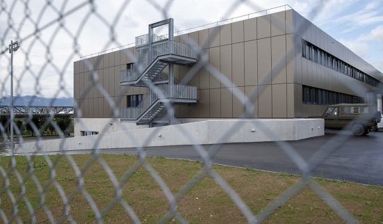 L'antique caserne des Vernets a vécu