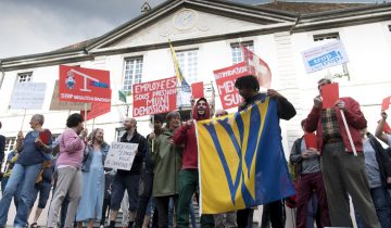 Coups portés à la démocratie