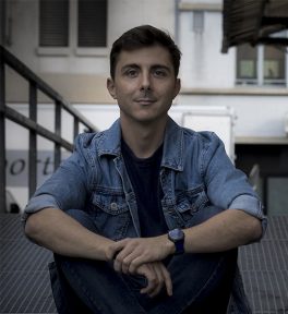 Dans la ville provisoire 1