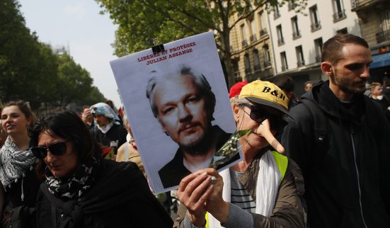 Julian Assange vers la Suède?