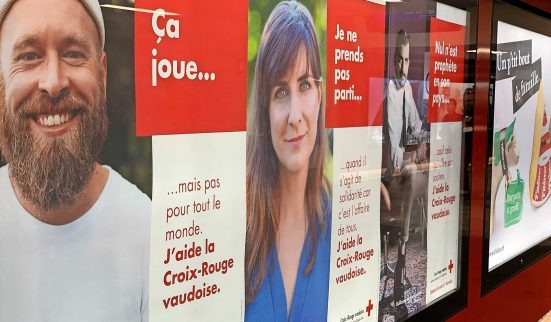 Quand la Croix-Rouge tire sur le rose