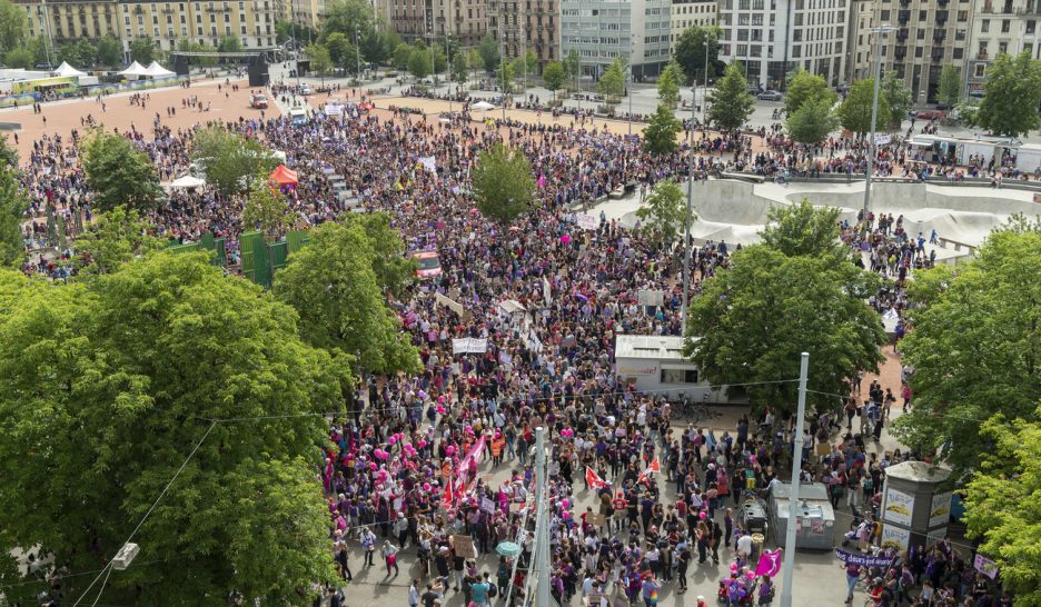 12'000 ou 30'000 manifestantes?