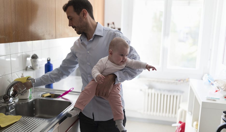 Congé  paternité: il faudra aller plus loin