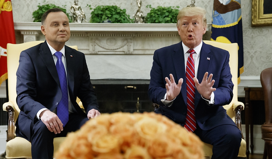 Trump parle d’envoyer 1000 soldats