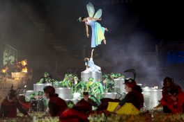 La démesure comme crédo