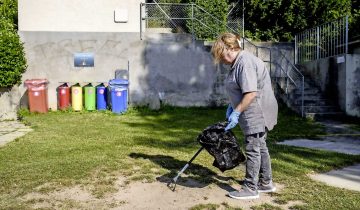 Nettoyer les plages pour se réinsérer