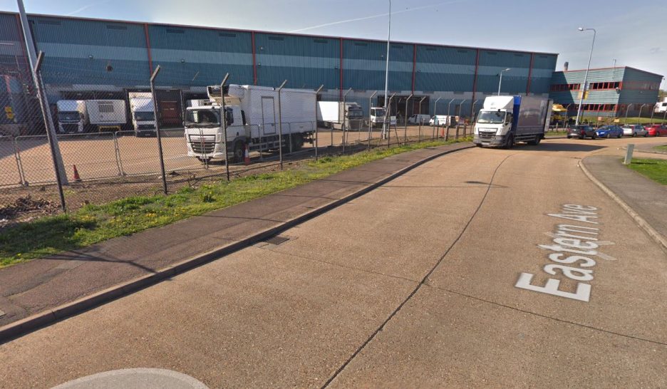 Trente-neuf corps découverts dans un camion