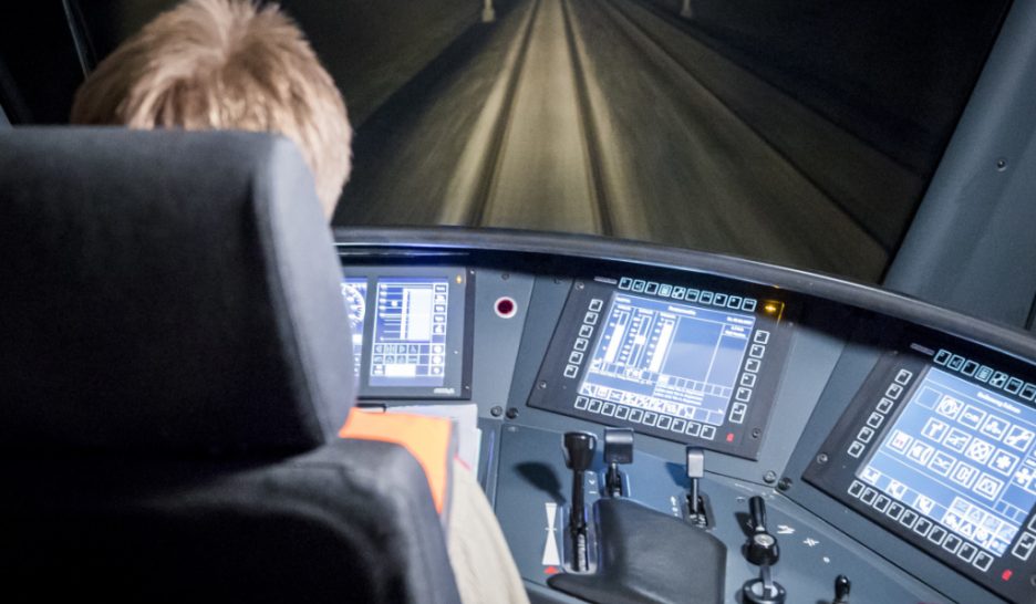 Y a-t-il un pilote dans la loco?