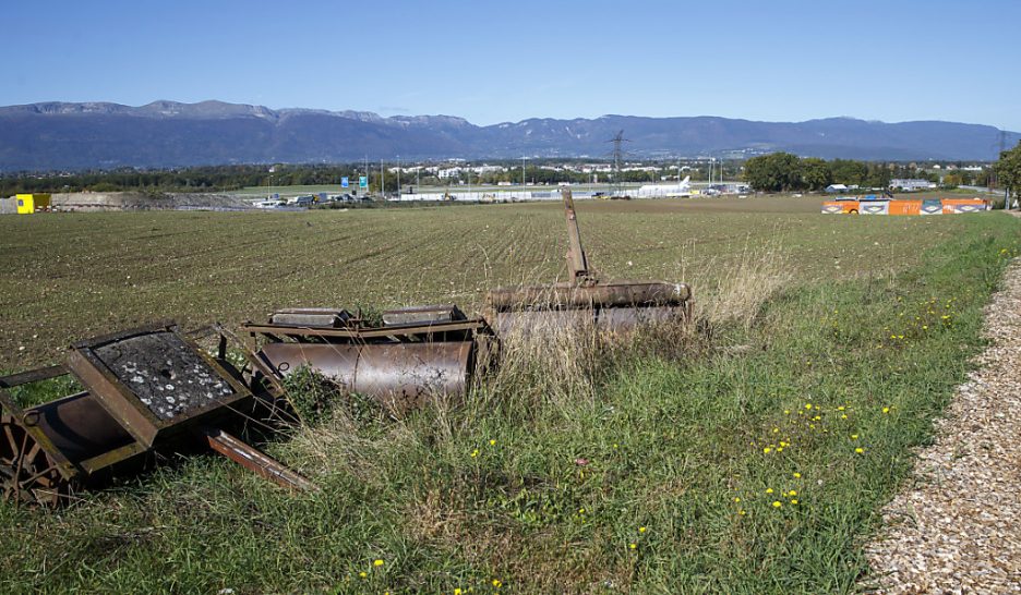 Déclassement d'une zone agricole pour du foot et des bureaux