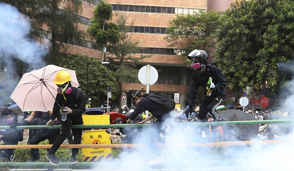 Les étudiants toujours retranchés