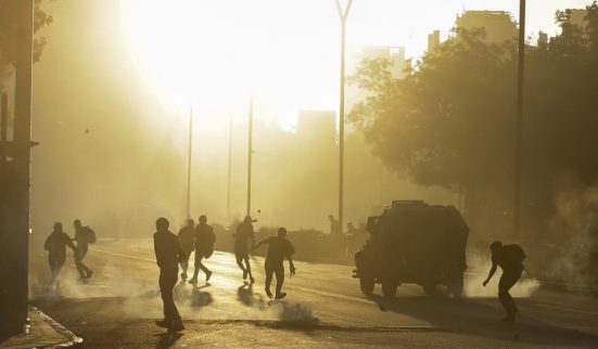 Les manifs s’étendent aux quartiers aisés