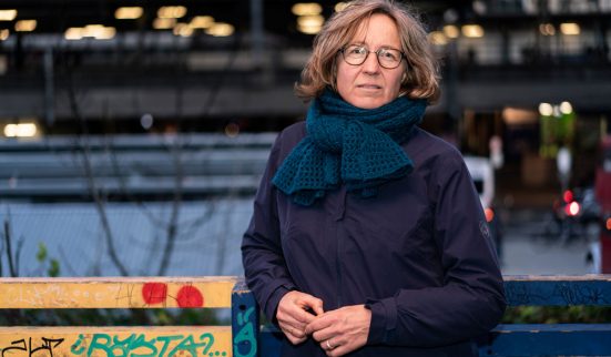 Francine Wohnlich. En miroir