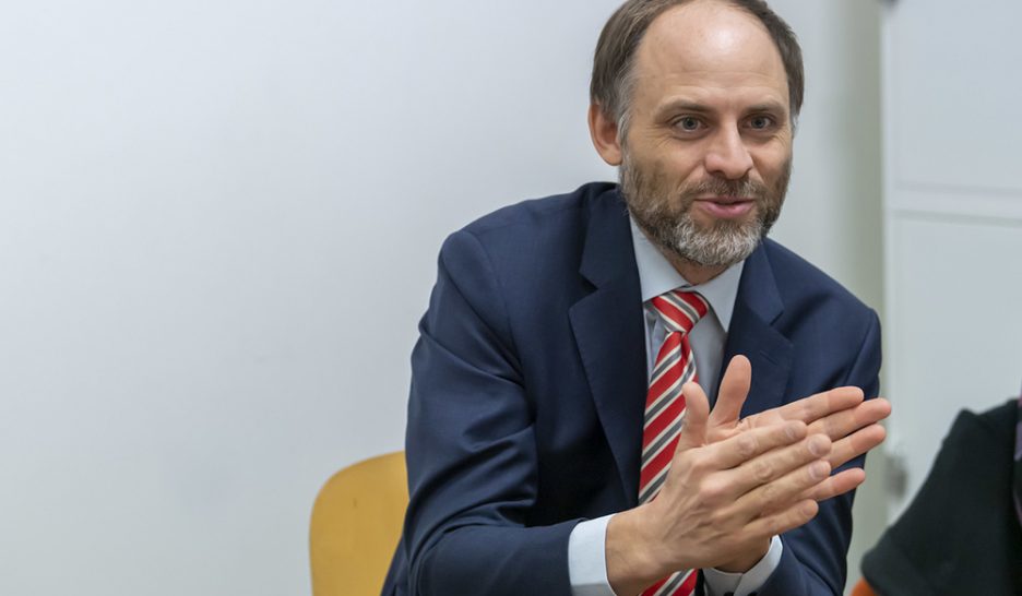 La justice saisie contre la candidature de Pierre Bayenet