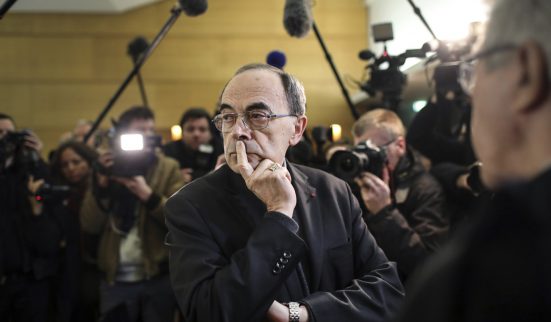 Le cardinal Barbarin relaxé en appel