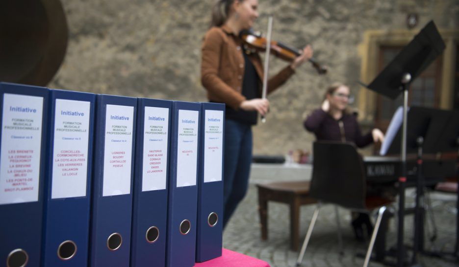 Maintien de la HEM à Neuchâtel 1