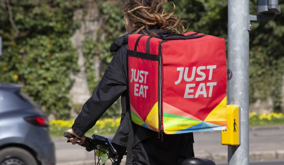 Unia veut suspendre la livraison de repas