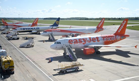 easyJet coupe un tiers de ses effectifs