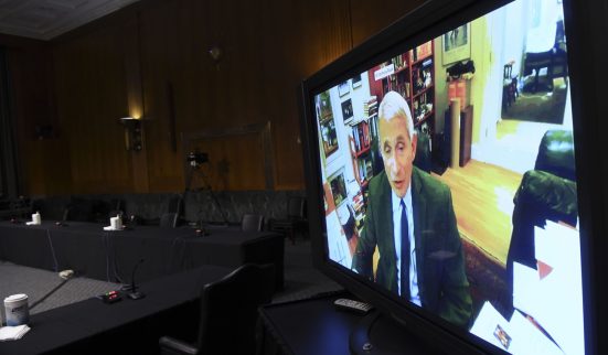 Fauci craint un déconfinement trop rapide