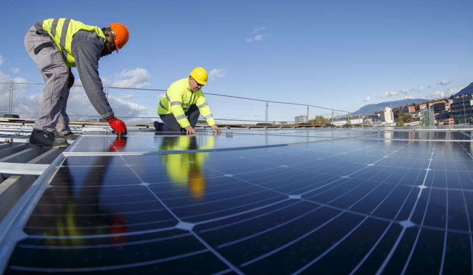 Les travailleurs moins qualifiés meurent plus du coronavirus