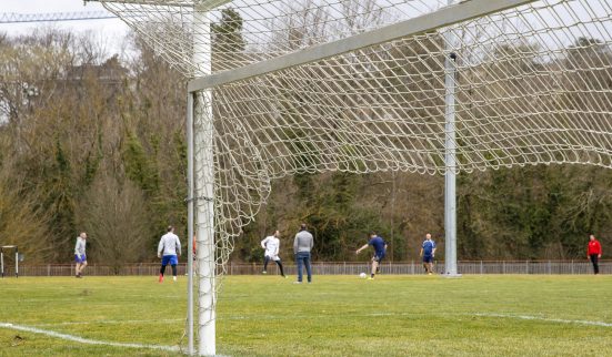 Match de foot illégal à Vessy