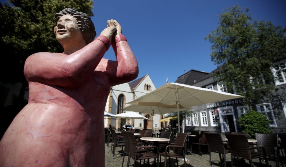 Allemagne se reconfine partiellement