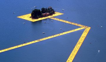 Christo, emballeur éternel