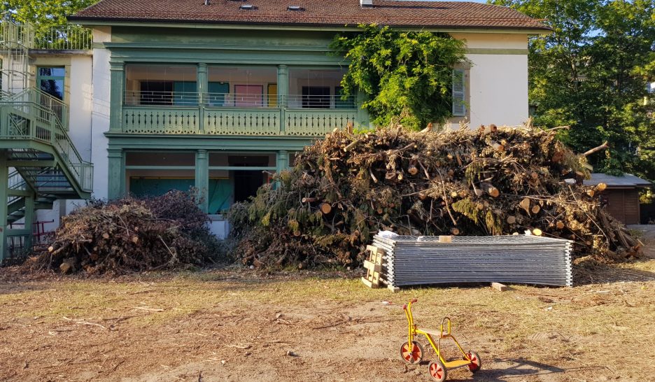 La «grande villa» tombe à la Chevillarde 1
